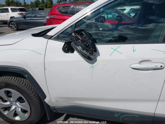 2020 Toyota Rav4 Le მანქანა იყიდება აუქციონზე, vin: 2T3B1RFV4LC104425, აუქციონის ნომერი: 12702336