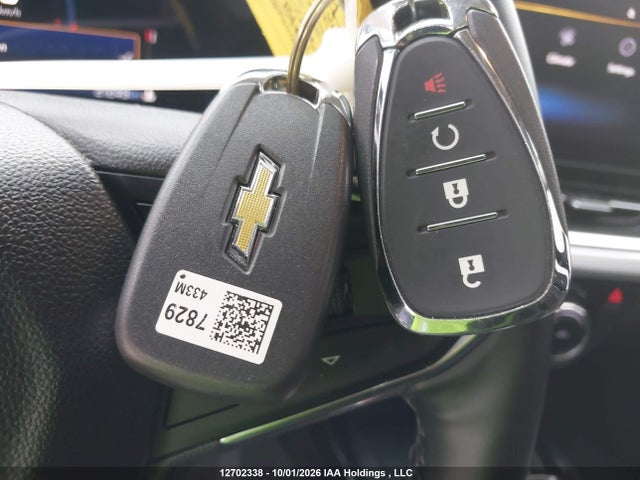 12702338 :رقم المزاد ، KL77LHE26SC287857 vin ، 2025 Chevrolet Trax 1lt مزاد بيع