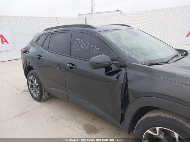 12702338 :رقم المزاد ، KL77LHE26SC287857 vin ، 2025 Chevrolet Trax 1lt مزاد بيع