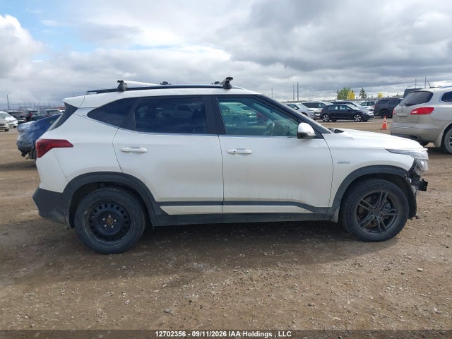 KIA Seltos 2023 KNDEUCAA6P7348387 Image 13
