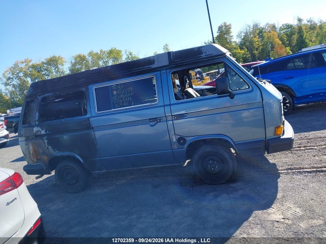 1988 Volkswagen Vanagon Campmobile მანქანა იყიდება აუქციონზე, vin: WV2ZB0252JH049313, აუქციონის ნომერი: 12702359