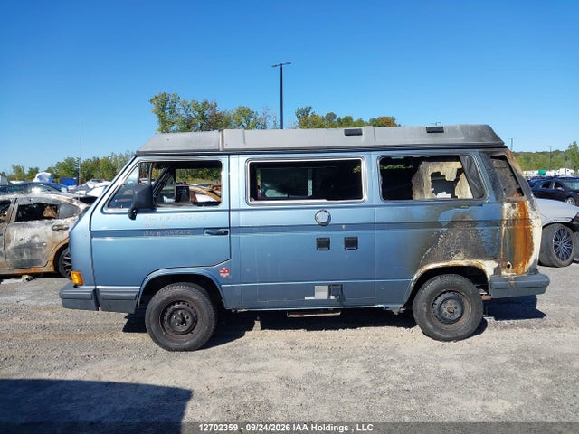 1988 Volkswagen Vanagon Campmobile მანქანა იყიდება აუქციონზე, vin: WV2ZB0252JH049313, აუქციონის ნომერი: 12702359