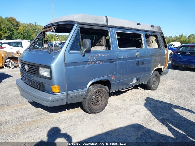 1988 Volkswagen Vanagon Campmobile მანქანა იყიდება აუქციონზე, vin: WV2ZB0252JH049313, აუქციონის ნომერი: 12702359