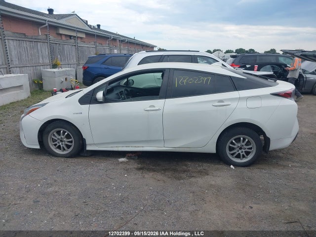 2016 Toyota Prius Technology/touring მანქანა იყიდება აუქციონზე, vin: JTDKBRFU7G3022295, აუქციონის ნომერი: 12702399