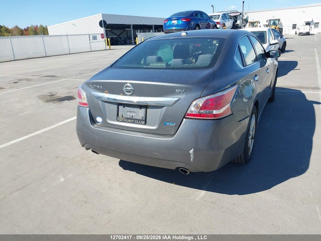 2015 Nissan Altima მანქანა იყიდება აუქციონზე, vin: 1N4AL3AP4FN395309, აუქციონის ნომერი: 12702417