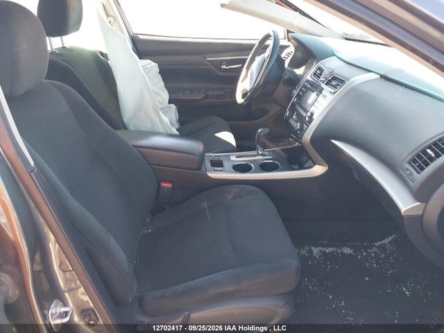 2015 Nissan Altima მანქანა იყიდება აუქციონზე, vin: 1N4AL3AP4FN395309, აუქციონის ნომერი: 12702417