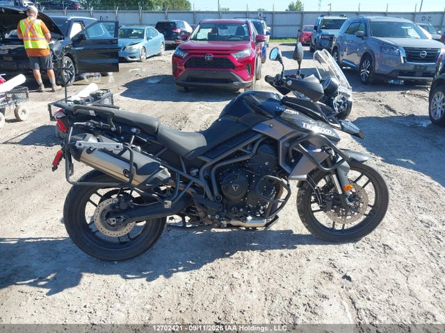 Triumph Motorcycle Tiger 800 Xrx 2016 SMTE02BF8GT730090 Image 12