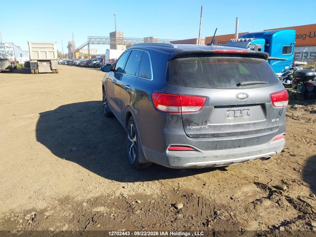 12702443 :رقم المزاد ، 5XYPHDA53GG036696 vin ، 2016 Kia Sorento مزاد بيع