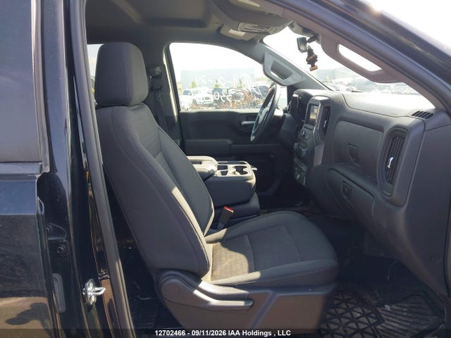 Продаж на аукціоні авто 2022 Chevrolet Silverado K1500 Trail Boss Custom, vin: 3GCPDCED8NG681253, номер лоту: 12702466