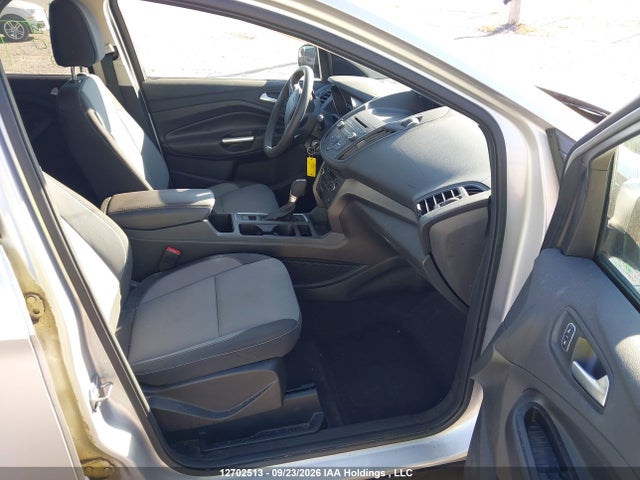 Ford ESCAPE SE 2017 1FMCU9G96HUE98733 Image 5