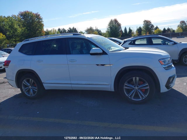 12702582 :رقم المزاد ، 1V2RR2CA0JC565926 vin ، 2018 Volkswagen Atlas مزاد بيع