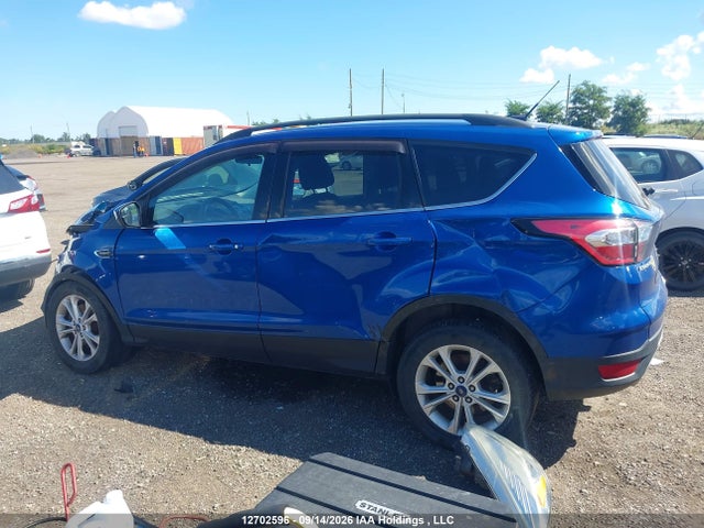 Продаж на аукціоні авто 2017 Ford Escape Se, vin: 1FMCU9G93HUA55648, номер лоту: 12702596