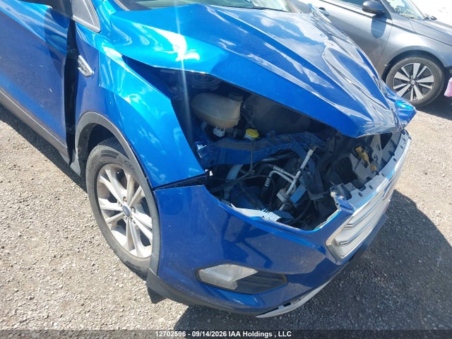Продаж на аукціоні авто 2017 Ford Escape Se, vin: 1FMCU9G93HUA55648, номер лоту: 12702596