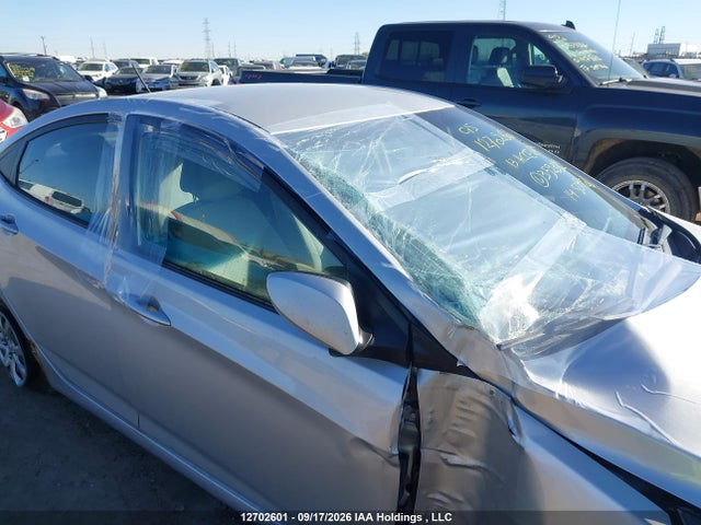 2013 Hyundai Accent Gls/gs მანქანა იყიდება აუქციონზე, vin: KMHCT4AE7DU352332, აუქციონის ნომერი: 12702601