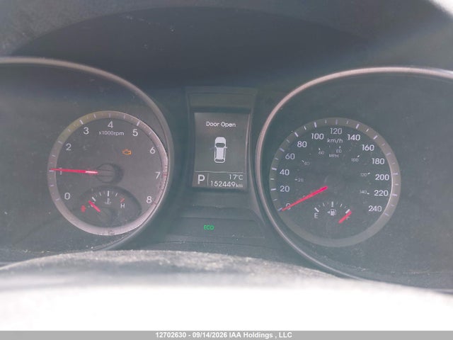 5XYZUDLB1EG228977 Hyundai SANTA FE SPORT