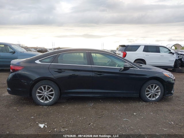 Hyundai SONATA SE 2019 5NPE24AF8KH789272 Image 14