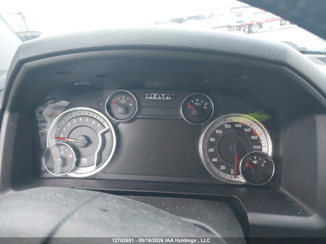 12702651 :رقم المزاد ، 3C6RR7KG4NG374671 vin ، 2022 Ram 1500 Classic Tradesman مزاد بيع