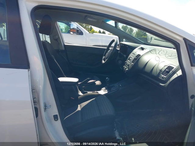 Продажа на аукционе авто 2016 Kia Forte 1.8l Lx/1.8l Lx+, vin: KNAFX4A6XG5542927, номер лота: 12702656