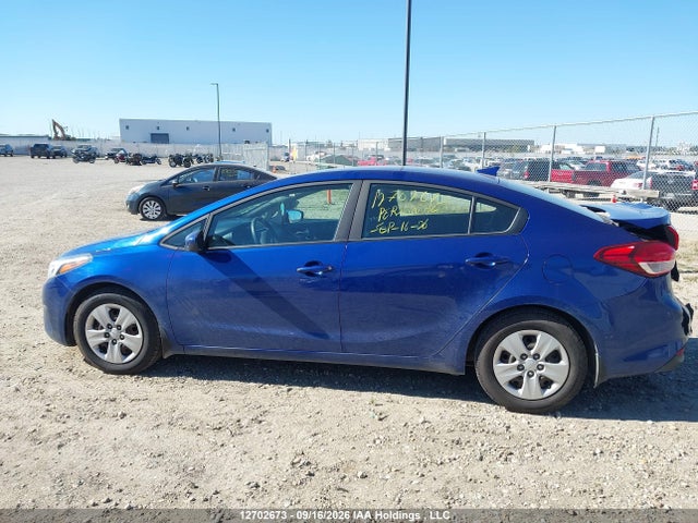 12702673 :رقم المزاد ، 3KPFL4A76HE019465 vin ، 2017 Kia Forte Lx/s مزاد بيع
