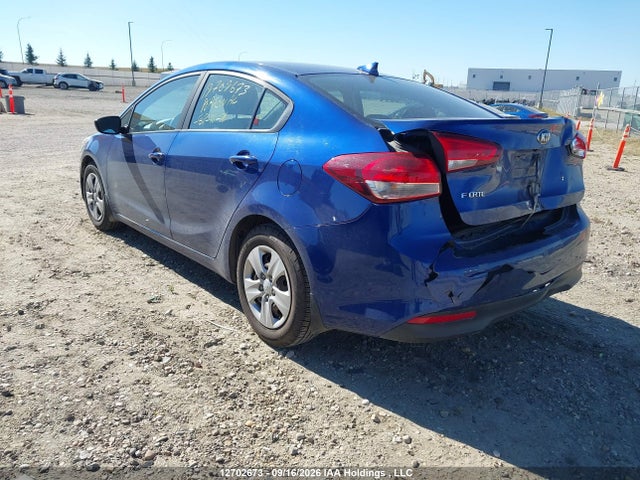 12702673 :رقم المزاد ، 3KPFL4A76HE019465 vin ، 2017 Kia Forte Lx/s مزاد بيع