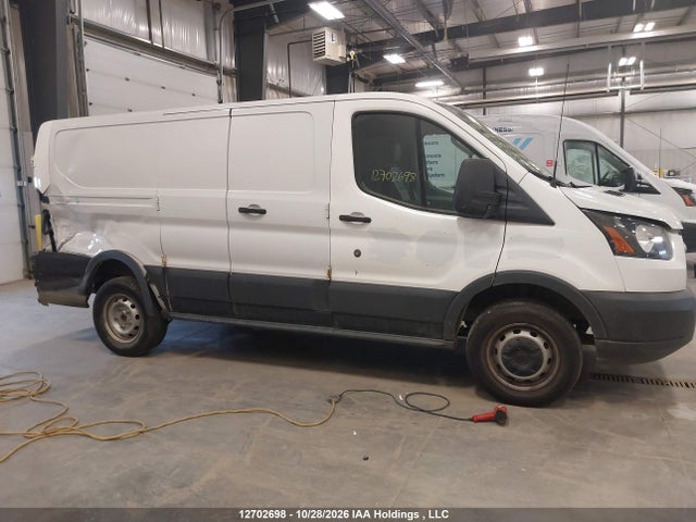 Ford Transit T-250 2018 1FTYR1ZM7JKA02967 Image 14