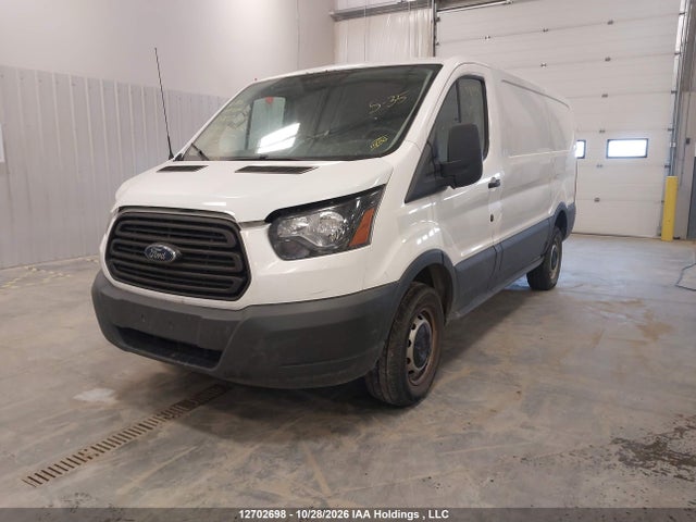 Ford Transit T-250 2018 1FTYR1ZM7JKA02967 Image 2
