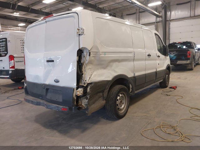 Ford Transit T-250 2018 1FTYR1ZM7JKA02967 Image 4