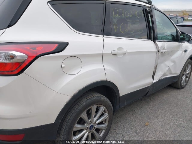Ford Escape Titanium 2018 1FMCU9J91JUC64076 Image 20
