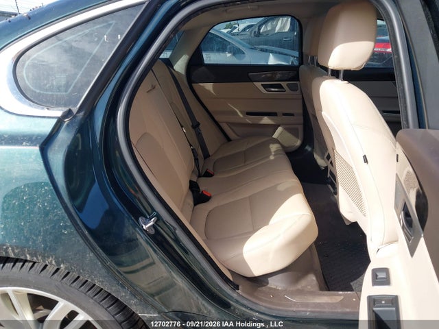 2016 Jaguar Xf Prestige მანქანა იყიდება აუქციონზე, vin: SAJBK4BV4GCY15296, აუქციონის ნომერი: 12702776