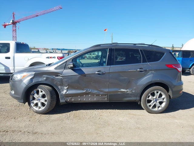 12702822 :رقم المزاد ، 1FMCU9H99DUD89899 vin ، 2013 Ford Escape Sel مزاد بيع