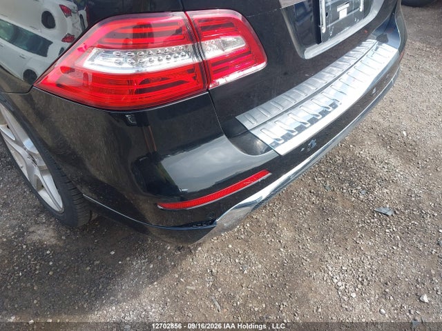 Продажа на аукционе авто 2015 Mercedes-benz Ml 400 4matic, vin: 4JGDA5GB5FA526397, номер лота: 12702856