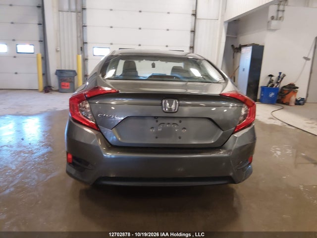 Honda CIVIC EX 2018 2HGFC2F89JH024578 Image 17
