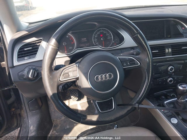 Продажа на аукционе авто 2015 Audi A4 2.0t Komfort Plus, vin: WAUDFCFL7FN008947, номер лота: 12702898