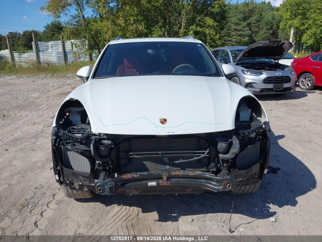 2015 Porsche Cayenne S მანქანა იყიდება აუქციონზე, vin: WP1AB2A25FLA56340, აუქციონის ნომერი: 12702917