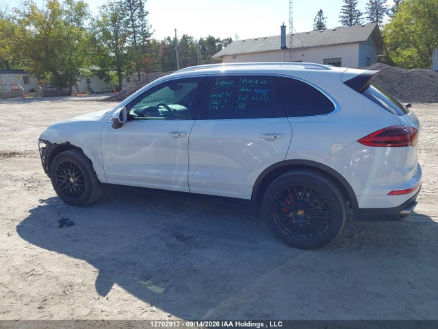 2015 Porsche Cayenne S მანქანა იყიდება აუქციონზე, vin: WP1AB2A25FLA56340, აუქციონის ნომერი: 12702917