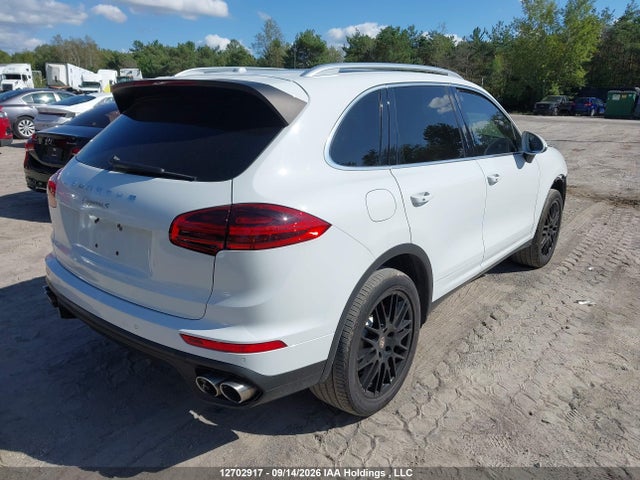 2015 Porsche Cayenne S მანქანა იყიდება აუქციონზე, vin: WP1AB2A25FLA56340, აუქციონის ნომერი: 12702917