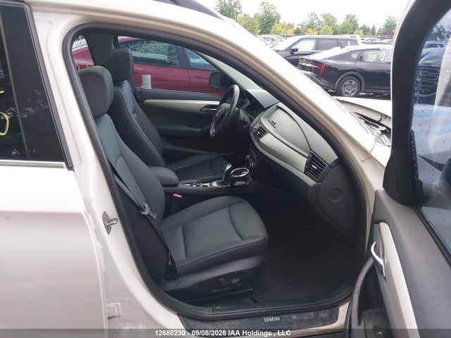 BMW X1 Xdrive28i 2014 WBAVL1C54EVR95125 Image 5
