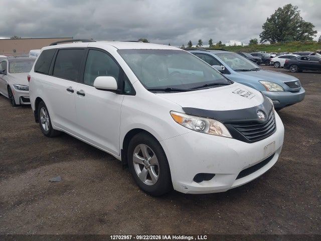 12702957 :رقم المزاد ، 5TDZK3DC0GS752022 vin ، 2016 Toyota Sienna مزاد بيع