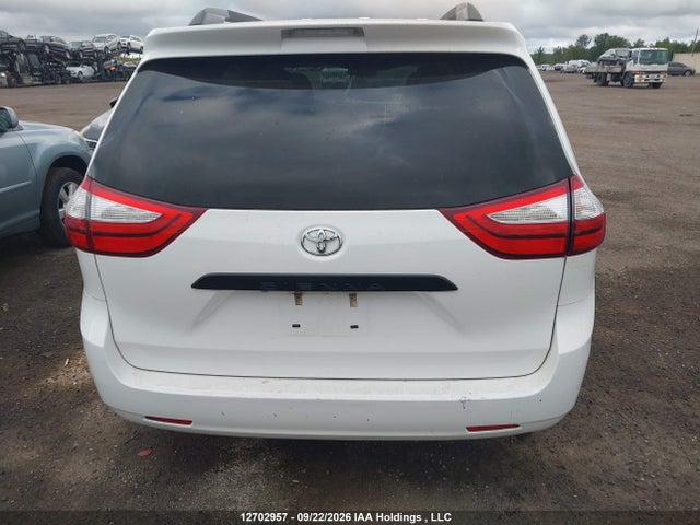 Продаж на аукціоні авто 2016 Toyota Sienna, vin: 5TDZK3DC0GS752022, номер лоту: 12702957