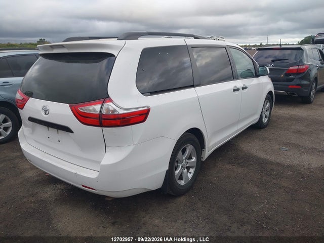 Продаж на аукціоні авто 2016 Toyota Sienna, vin: 5TDZK3DC0GS752022, номер лоту: 12702957