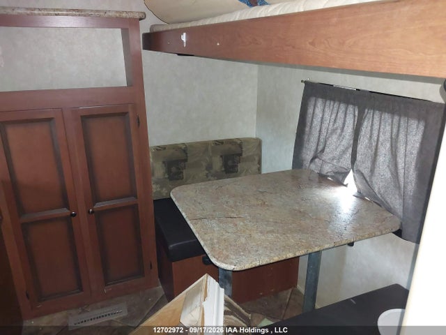 12702972 :رقم المزاد ، 4X4TPAE23EN016593 vin ، 2014 Forest River  مزاد بيع