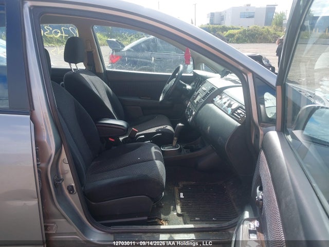 12703011 :رقم المزاد ، 3N1BC1CP8CK815724 vin ، 2012 Nissan Versa 1.8 S/1.8 Sl مزاد بيع