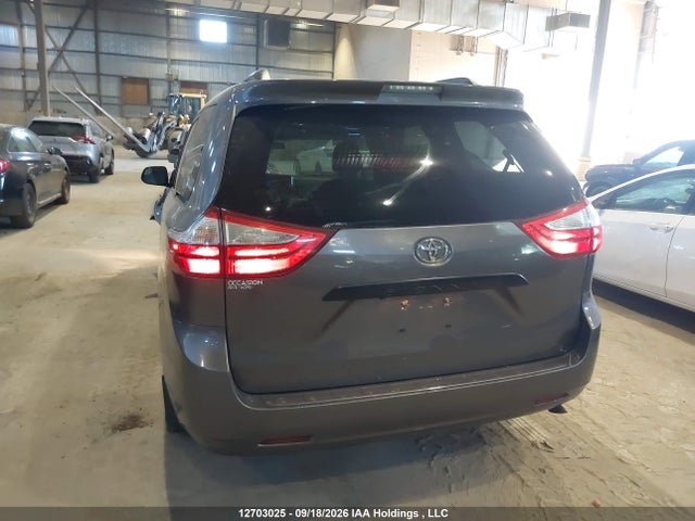Продаж на аукціоні авто 2016 Toyota Sienna 7 Passenger, vin: 5TDZK3DC1GS695068, номер лоту: 12703025