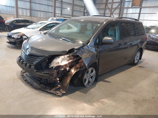 Продаж на аукціоні авто 2016 Toyota Sienna 7 Passenger, vin: 5TDZK3DC1GS695068, номер лоту: 12703025