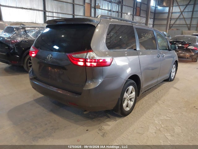 Продаж на аукціоні авто 2016 Toyota Sienna 7 Passenger, vin: 5TDZK3DC1GS695068, номер лоту: 12703025