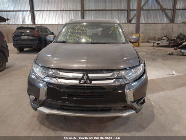 Mitsubishi Outlander Es 2017 JA4AZ2A3XHZ602811 Image 13