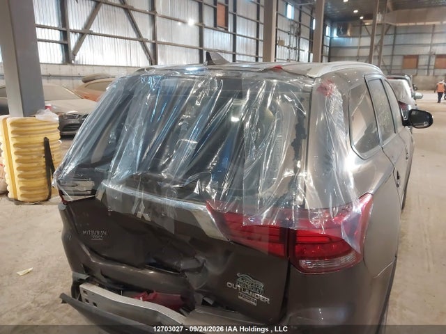 Mitsubishi Outlander Es 2017 JA4AZ2A3XHZ602811 Image 20