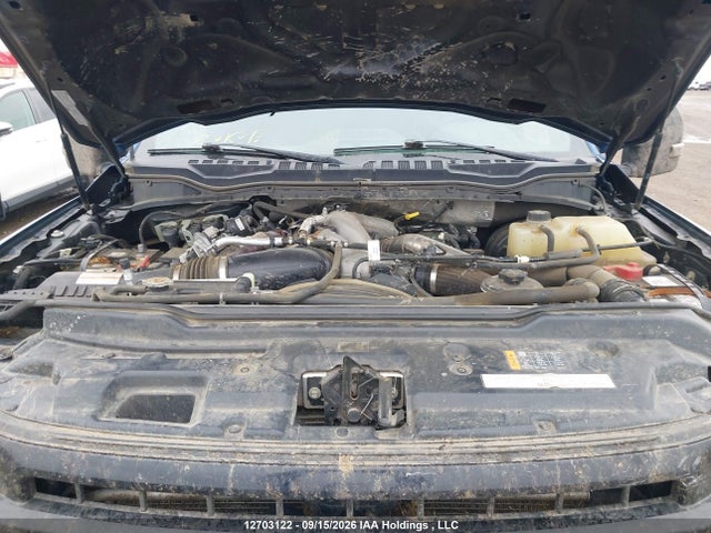 12703122 :رقم المزاد ، 1FT8W3BT4NEE28268 vin ، 2022 Ford F-350 Lariat مزاد بيع