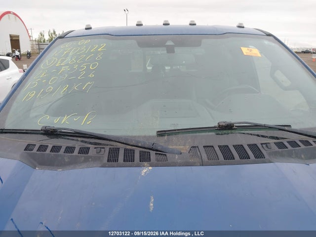 12703122 :رقم المزاد ، 1FT8W3BT4NEE28268 vin ، 2022 Ford F-350 Lariat مزاد بيع