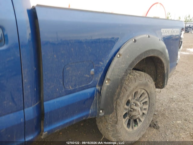12703122 :رقم المزاد ، 1FT8W3BT4NEE28268 vin ، 2022 Ford F-350 Lariat مزاد بيع